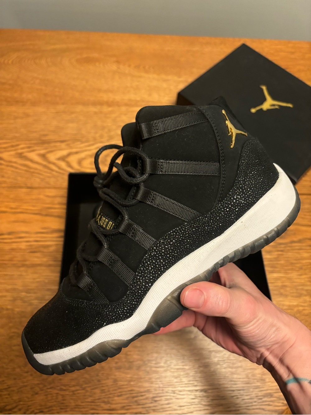 Air Jordan 11 Retro “HEIRESS” Black Stingray - Women’s Size 8